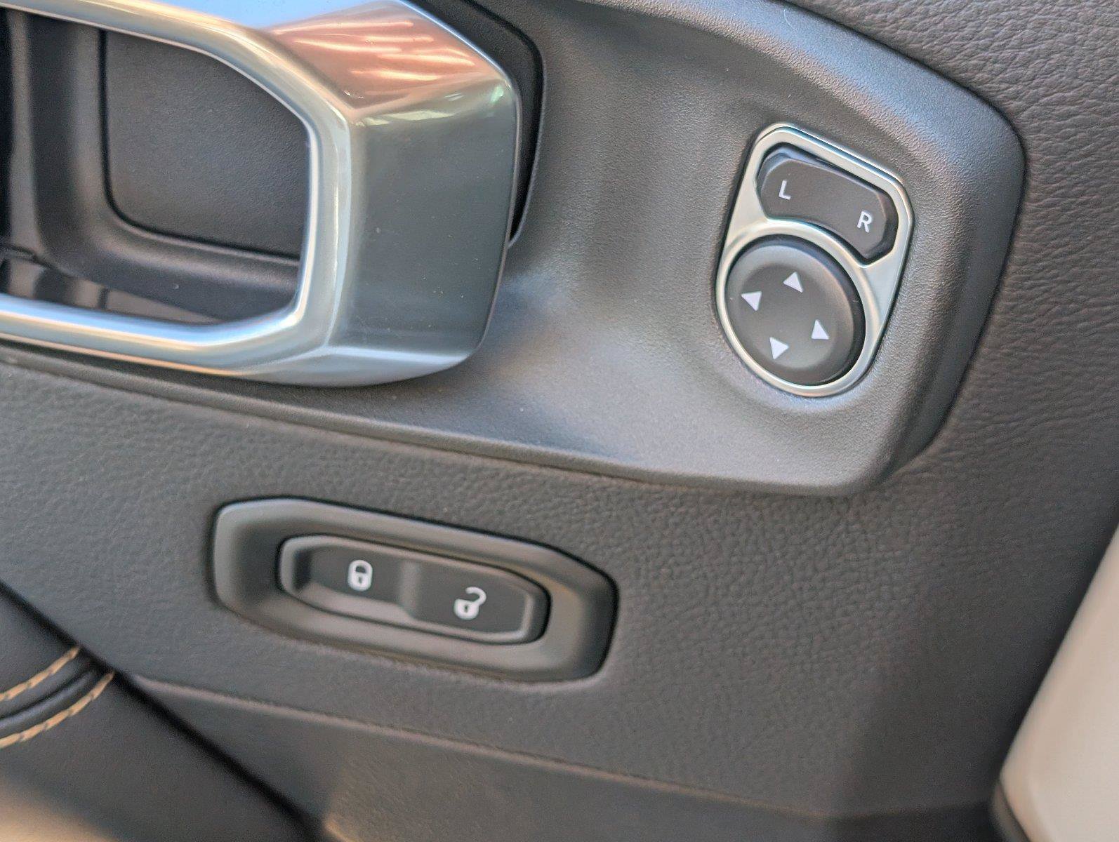 New 2027 Jeep Wrangler Unlimited Sahara AWD/4WD image 19