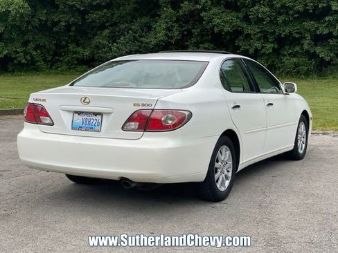 Used 2002 Lexus ES 330 FWD image 7