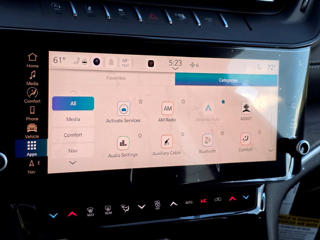New 2027 Jeep Grand Cherokee Altitude RWD image 32