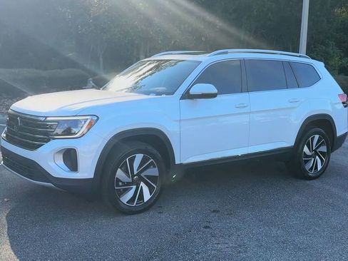 New 2026 Volkswagen Atlas SEL image 4