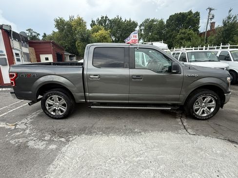Used 2018 Ford F150 XLT w/ Equipment Group 302A Luxury AWD/4WD image 4