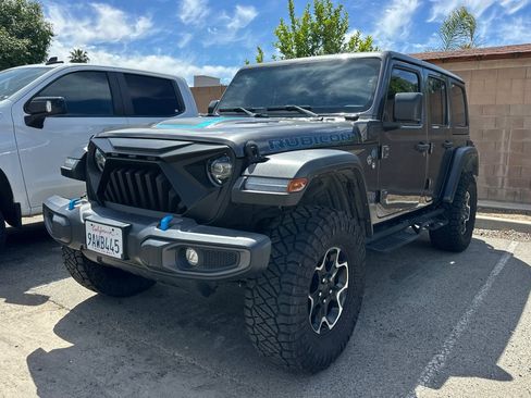 Used 2022 Jeep Wrangler Unlimited Rubicon 4xe image 2