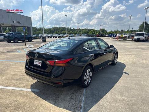 Used 2025 Nissan Altima 2.5 S FWD image 7