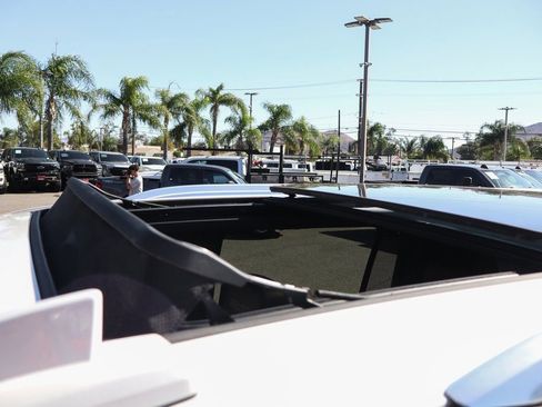 Used 2021 Chevrolet Suburban High Country w/ Premium Package image 30