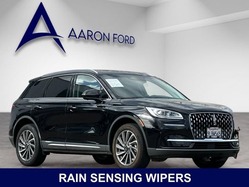 Used 2023 Lincoln Corsair Reserve w/ Equipment Group 201A FWD image 8