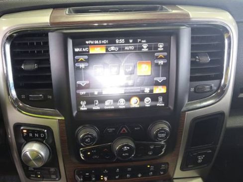 Used 2016 RAM 1500 Laramie w/ Convenience Group image 12