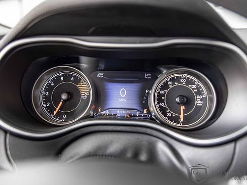 Used 2022 Jeep Cherokee Latitude Lux image 23