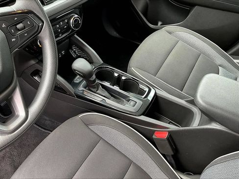 Used 2025 Chevrolet TrailBlazer LT FWD image 20