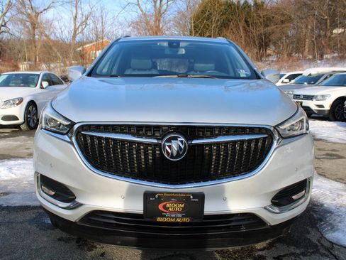 Used 2018 Buick Enclave Premium w/ Experience Buick Package image 3