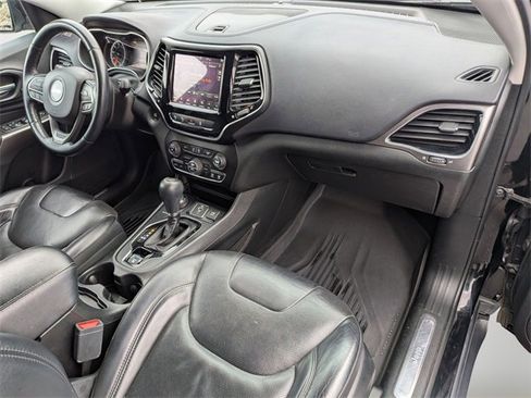 Used 2019 Jeep Cherokee Limited w/ Technology Group image 35