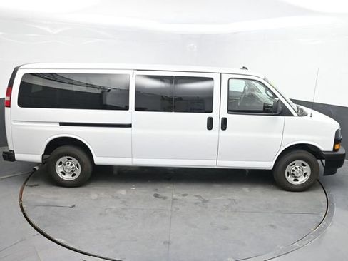 Used 2024 Chevrolet Express 3500 LS RWD image 31