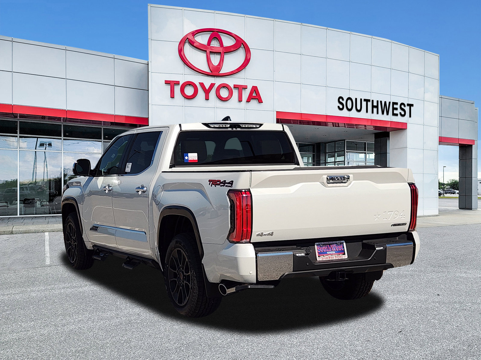 New 2026 Toyota Tundra 1794 Edition w/ TRD Off-Road Package AWD/4WD image 4