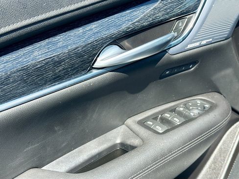 Used 2023 Cadillac XT5 Premium Luxury w/ Technology Package FWD image 18
