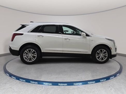 Certified 2022 Cadillac XT5 Premium Luxury w/ Technology Package AWD/4WD image 4