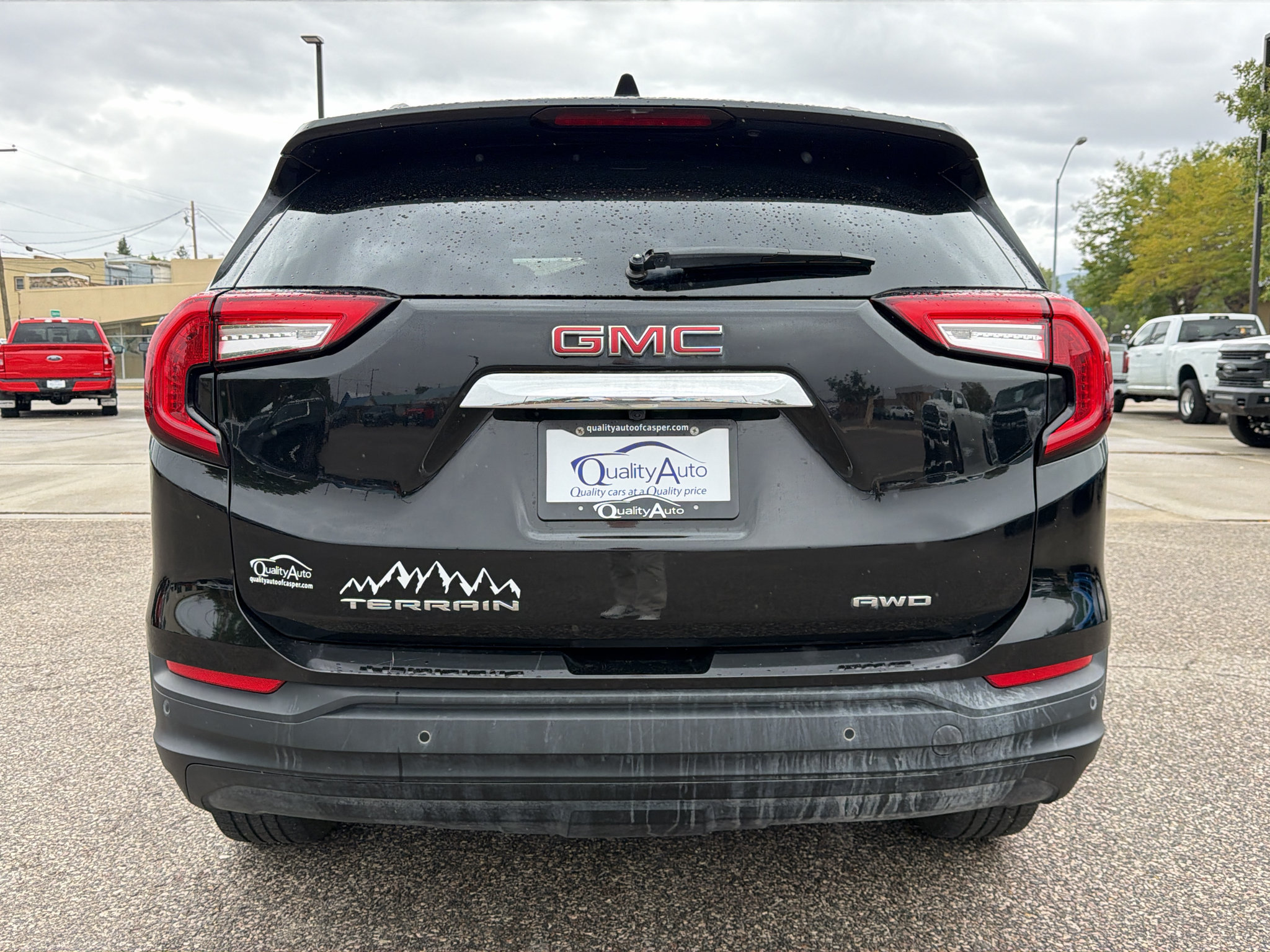 Used 2022 GMC Terrain SLE w/ Driver Convenience Package AWD/4WD image 12