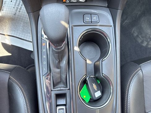 Used 2024 Chevrolet Equinox Premier image 21