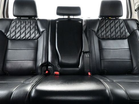 Used 2019 Toyota Tundra Platinum image 13