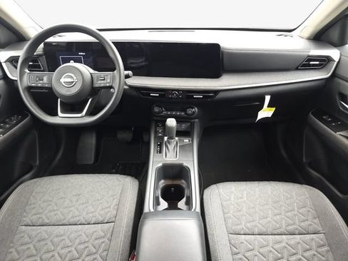Used 2026 Nissan Kicks SV FWD image 13