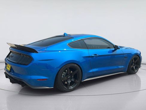 Used 2021 Ford Mustang GT RWD image 4