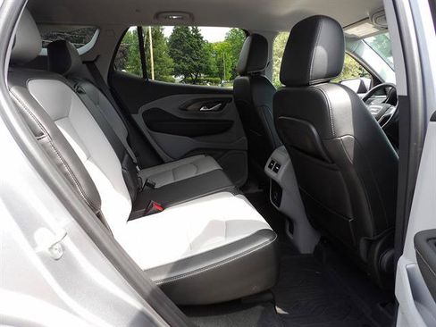 Certified 2023 GMC Terrain SLT w/ LPO, Floor Liner Package AWD/4WD image 40