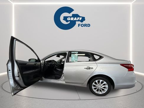 Used 2019 Nissan Sentra S w/ Appearance Package image 17