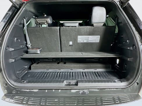 Used 2023 Toyota Sequoia Platinum image 29