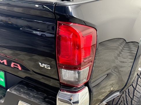 Used 2021 Toyota Tacoma TRD Sport image 33