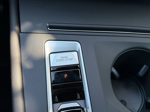 New 2026 Volkswagen Atlas Cross Sport SE FWD image 23