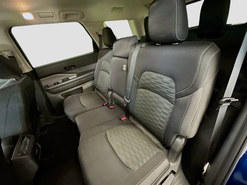 Used 2023 Nissan Pathfinder SV image 28