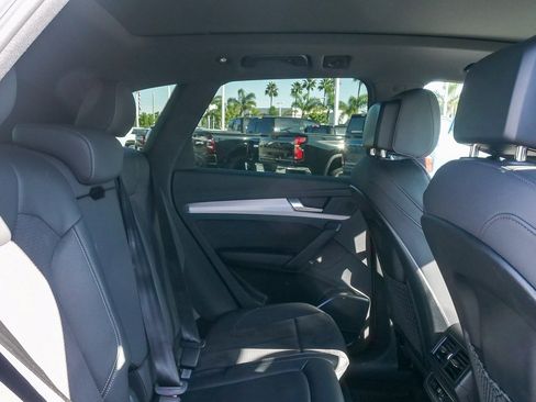 Used 2021 Audi SQ5 Premium w/ Convenience Package image 15