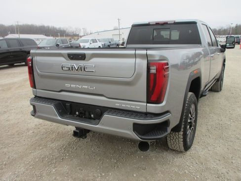 New 2026 GMC Sierra 3500 Denali Ultimate image 5
