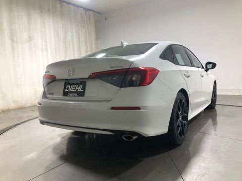 Used 2023 Honda Civic Sport image 7