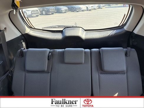 Certified 2019 Toyota Highlander LE image 19