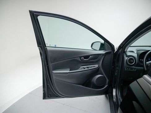 Used 2021 Hyundai Kona SEL AWD/4WD image 14