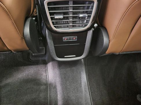 Used 2023 Lincoln Nautilus Reserve AWD/4WD image 22