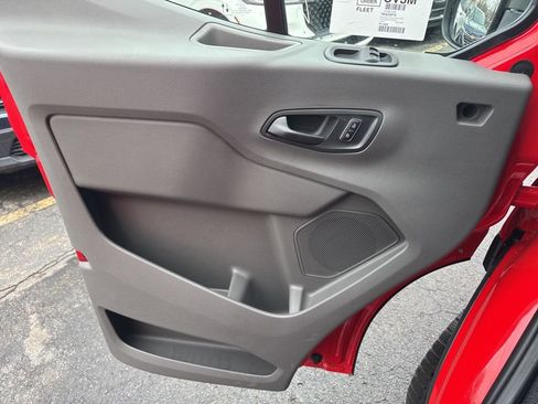 New 2026 Ford Transit 250 148 Medium Roof RWD image 13