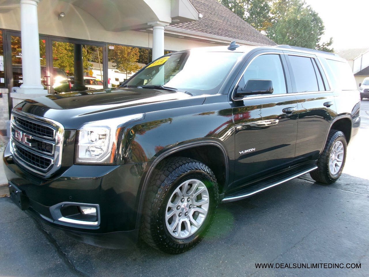 Used 2016 GMC Yukon SLT AWD/4WD image 1
