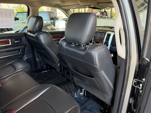 Used 2012 RAM 3500 Laramie RWD image 27