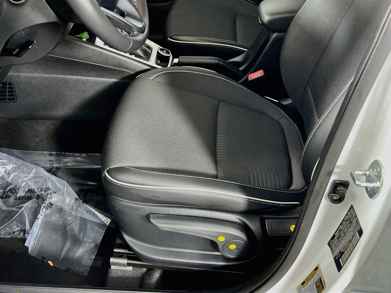 Certified 2026 Hyundai Venue SEL FWD image 20