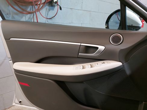 Certified 2025 Hyundai Sonata SEL FWD image 28