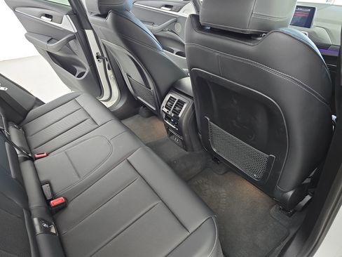 Used 2023 BMW X3 xDrive30i w/ Convenience Package image 11