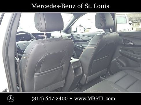 Used 2024 Buick Envista Avenir image 11