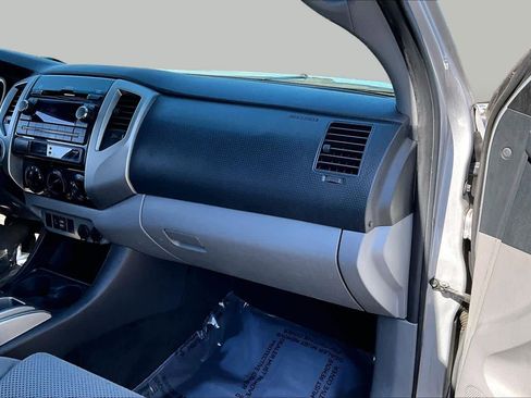 Used 2012 Toyota Tacoma 4x4 Double Cab w/ TRD Off-Road Pkg image 18