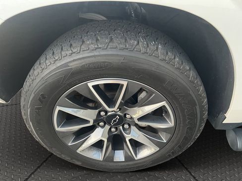 Certified 2023 Chevrolet Tahoe Z71 w/ Z71 Off-Road Package image 22