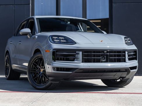 Certified 2026 Porsche Cayenne image 6