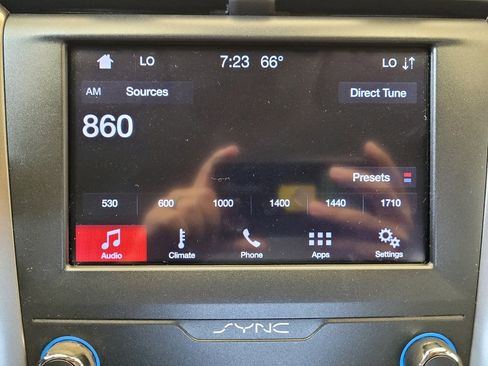 Used 2019 Ford Fusion SE image 25