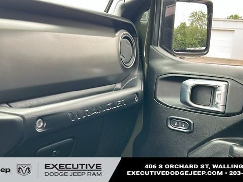 Used 2023 Jeep Wrangler Unlimited Sport AWD/4WD image 18