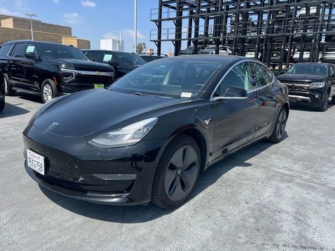 Used 2019 Tesla Model 3 Standard Range Plus RWD image 1