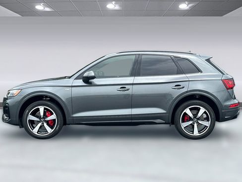 Used 2024 Audi Q5 2.0T Premium Plus w/ Premium Plus Package AWD/4WD image 2