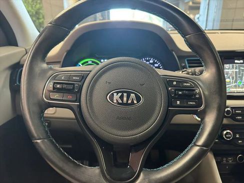 Used 2019 Kia Niro EX Premium w/ Sunroof Package FWD image 19
